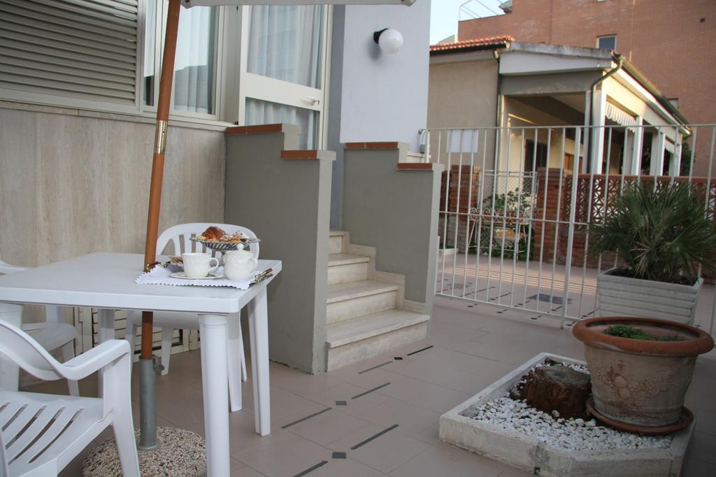 Residence I Due Pini Marina di Grosseto Oda fotoğraf